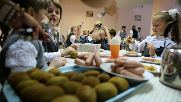 Карелия вошла в топ-10 регионов с худшим питанием в школах и больницах