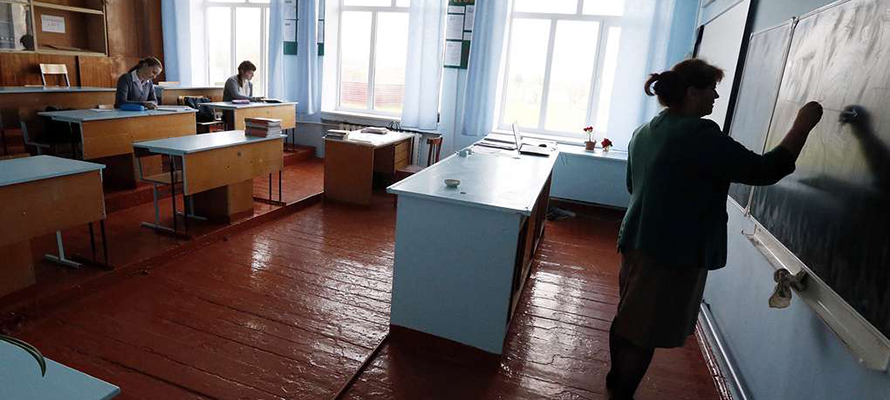Парфенчиков: В Карелии учителя на селе получат по 1 млн рублей