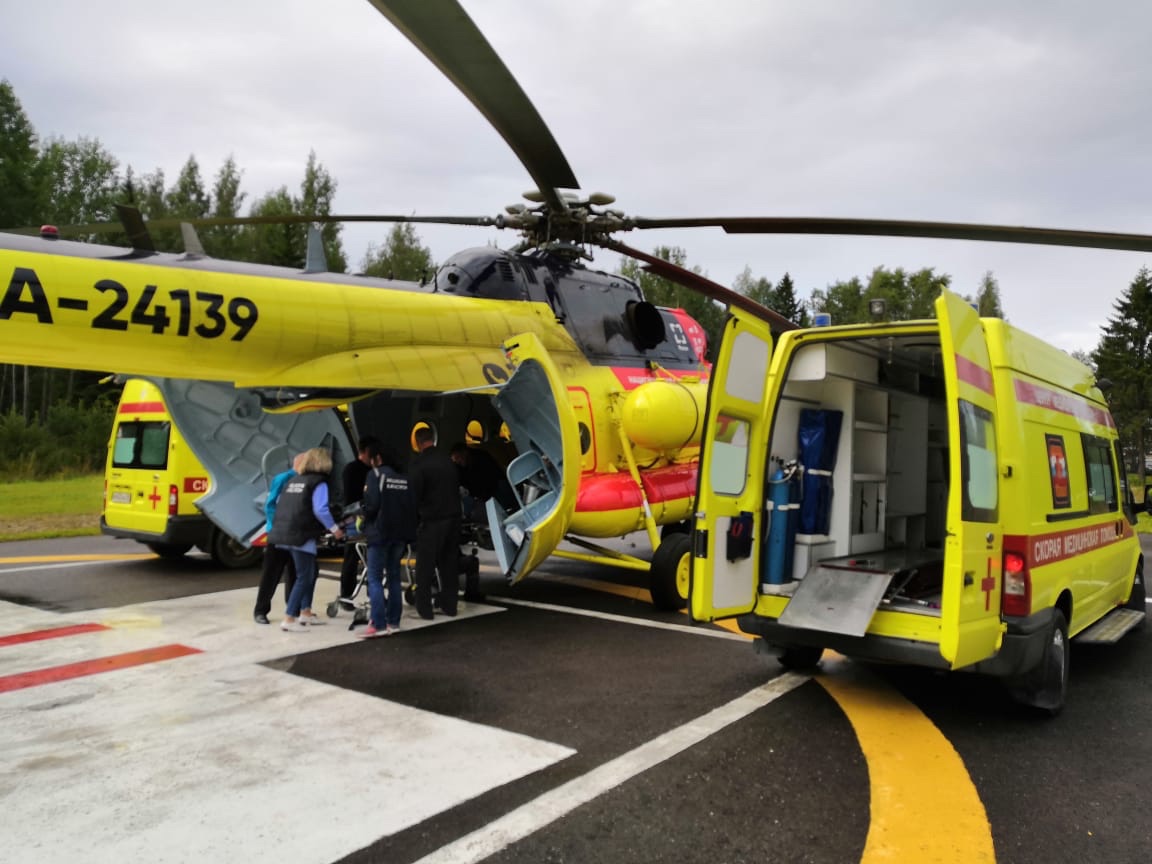 Медики санавиации транспортировали двух пациентов с тяжелыми заболеваниям в Карелии