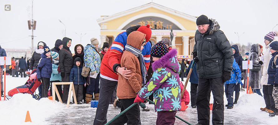 Мобильный каток для зимних катаний петрозаводчан закупят за 11,5 млн рублей