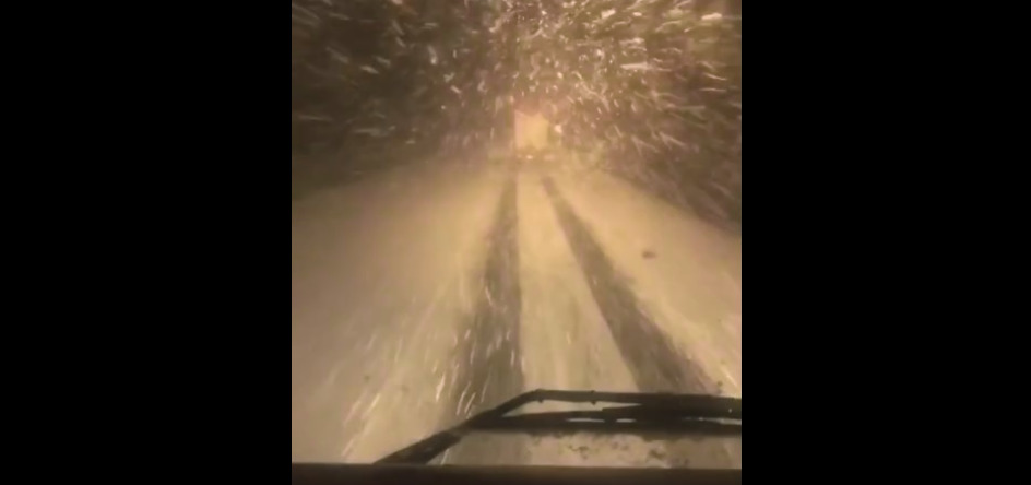 По трассе на Мурманск идет снег (ВИДЕО)