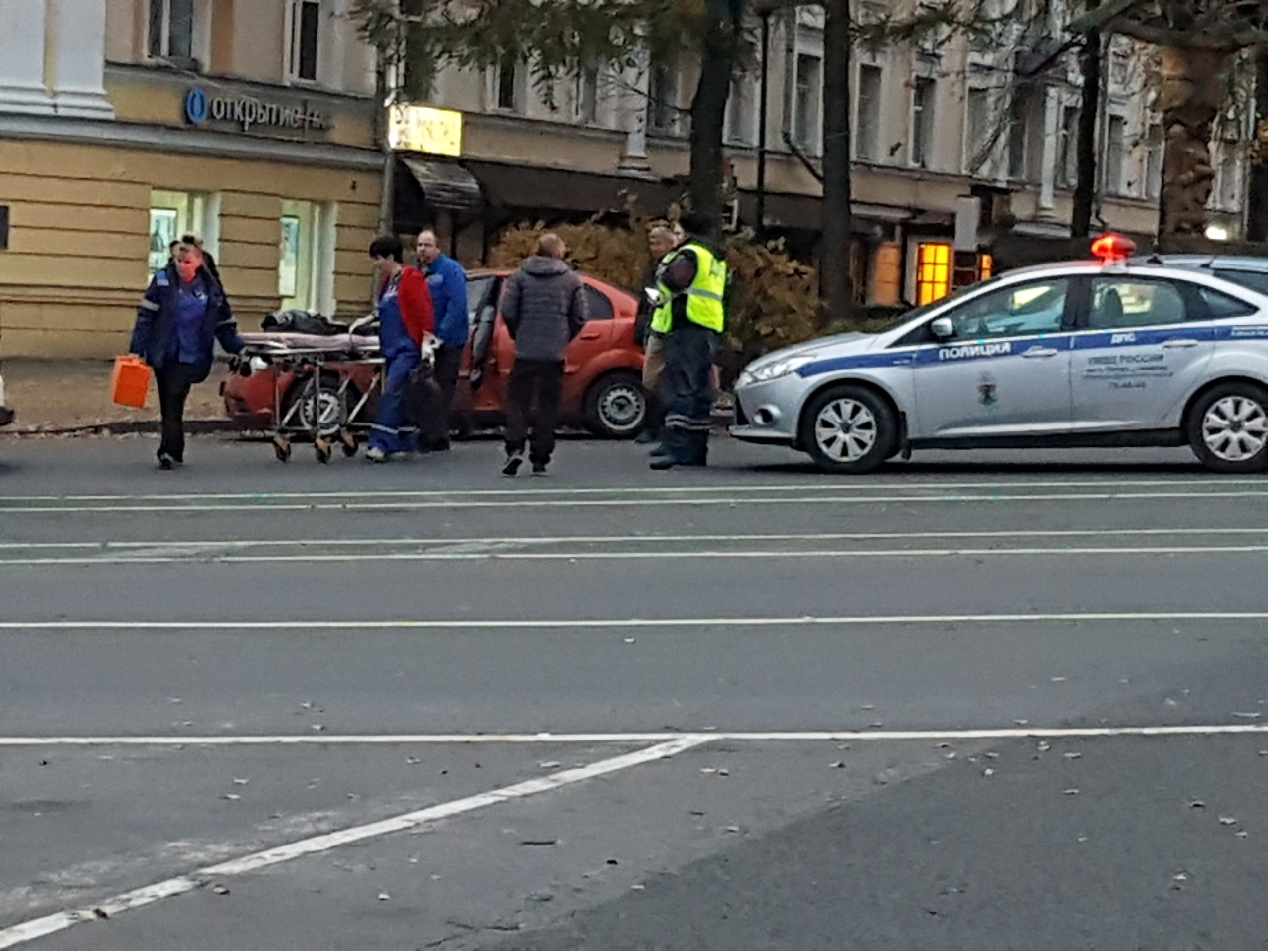 Ребенок попал под колеса иномарки в центре Петрозаводска (ФОТО)