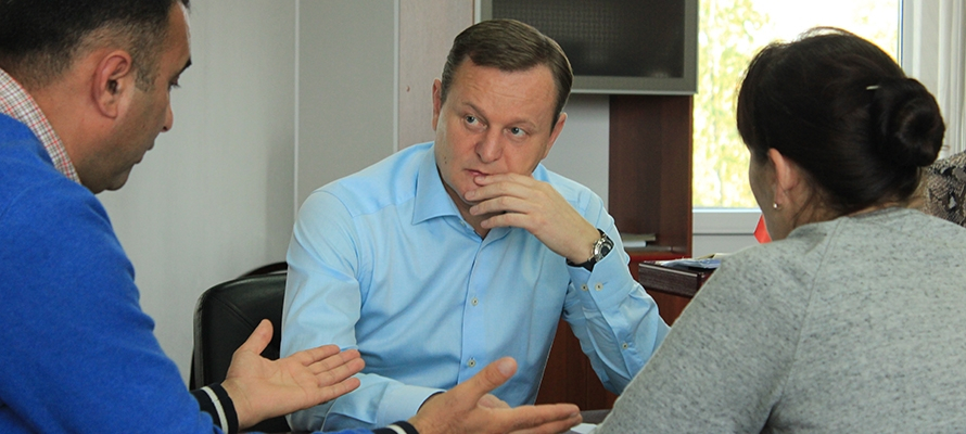 Геннадий Боднарчук предложил увеличить расходы городского бюджета на молодежную политику