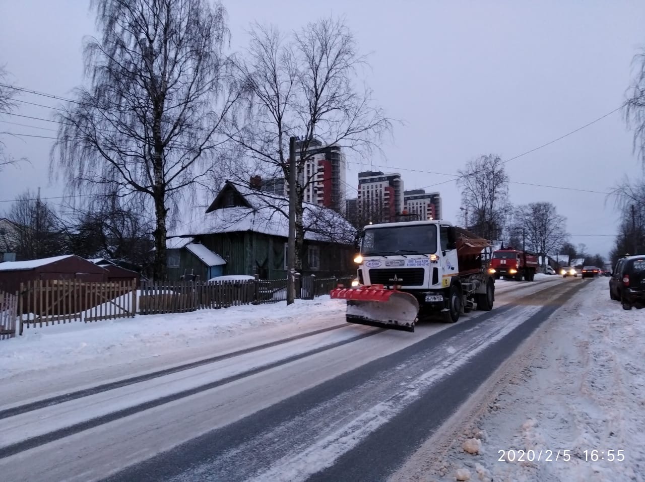 В Петрозаводске перешли на круглосуточную уборку снега