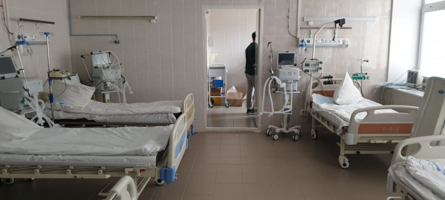 Врачи Беломорска помещены в обсерватор из-за умершей пациентки с подозрением на коронавирус
