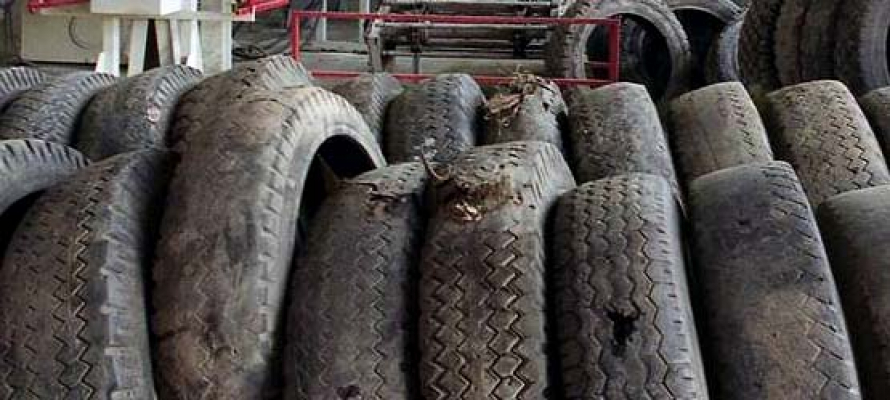 Жителей Петрозаводска призывают сдать старые шины в пункт приема