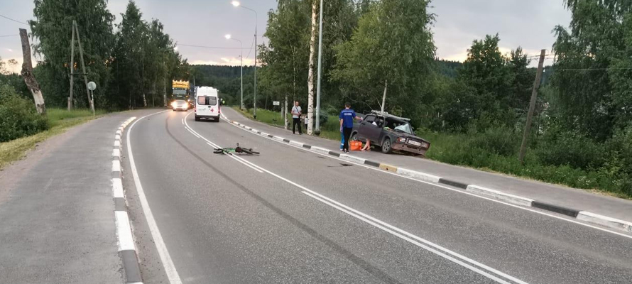 Велосипедиста госпитализировали после жесткого автонаезда в Карелии (ФОТО)