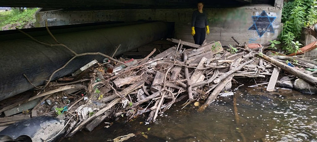 Активисты очистили Неглинку от мусора (ФОТО)