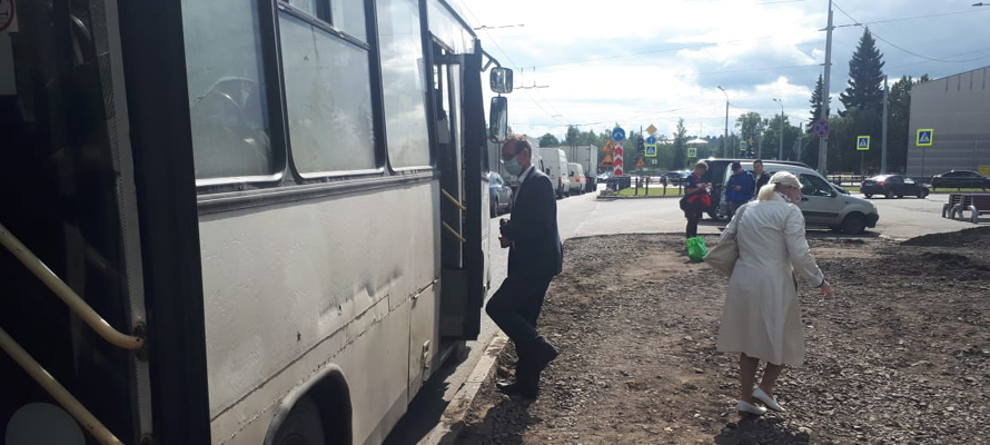 Нарушителей масочного режима искали в маршрутках Петрозаводска
