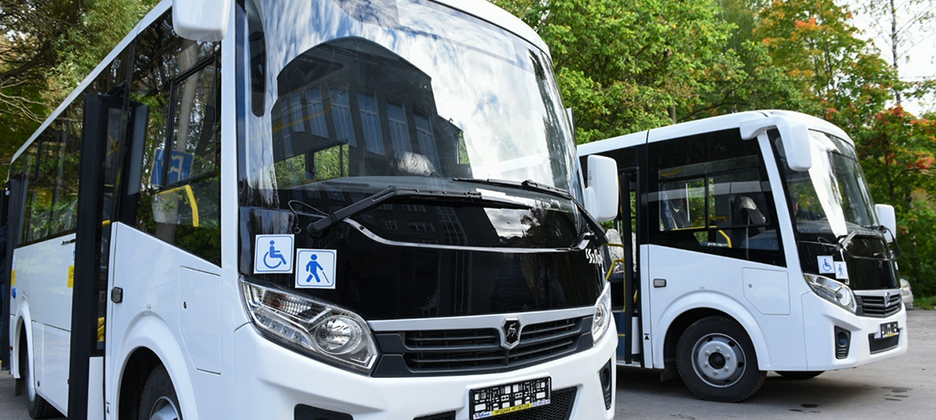 Новые автобусы, закупленные для муниципалитетов, стали поступать в районы Карелии