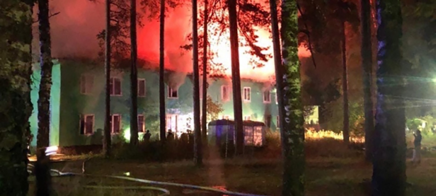 Тело уроженца Карелии нашли в сгоревшем доме в Ленинградской области