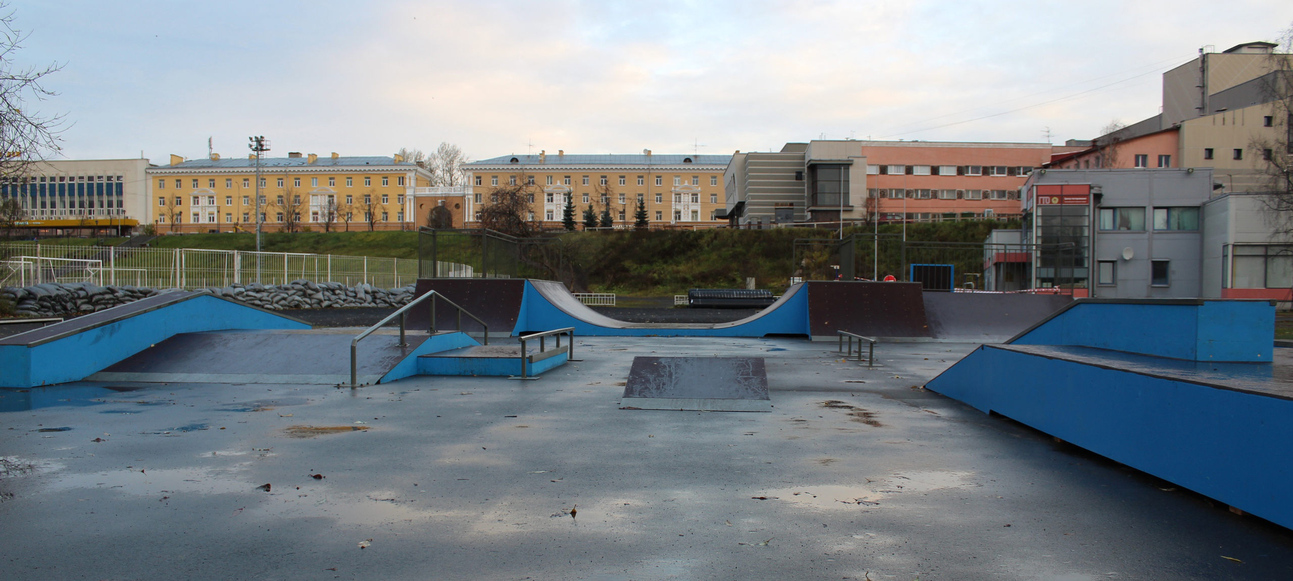 Скейт-парк, оборудованный на петрозаводском стадионе 