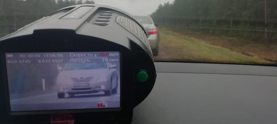 Гонщика из Санкт-Петербурга, проехавшего по Карелии на скорости 150 км/ч, ждет наказание