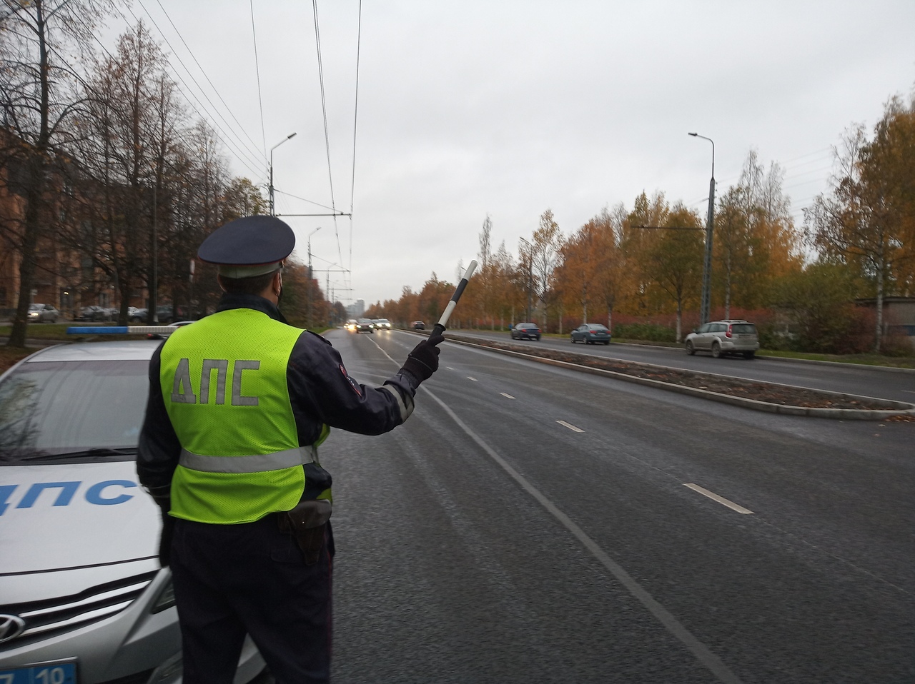 Массовые проверки водителей пройдут в выходные на дорогах Петрозаводска