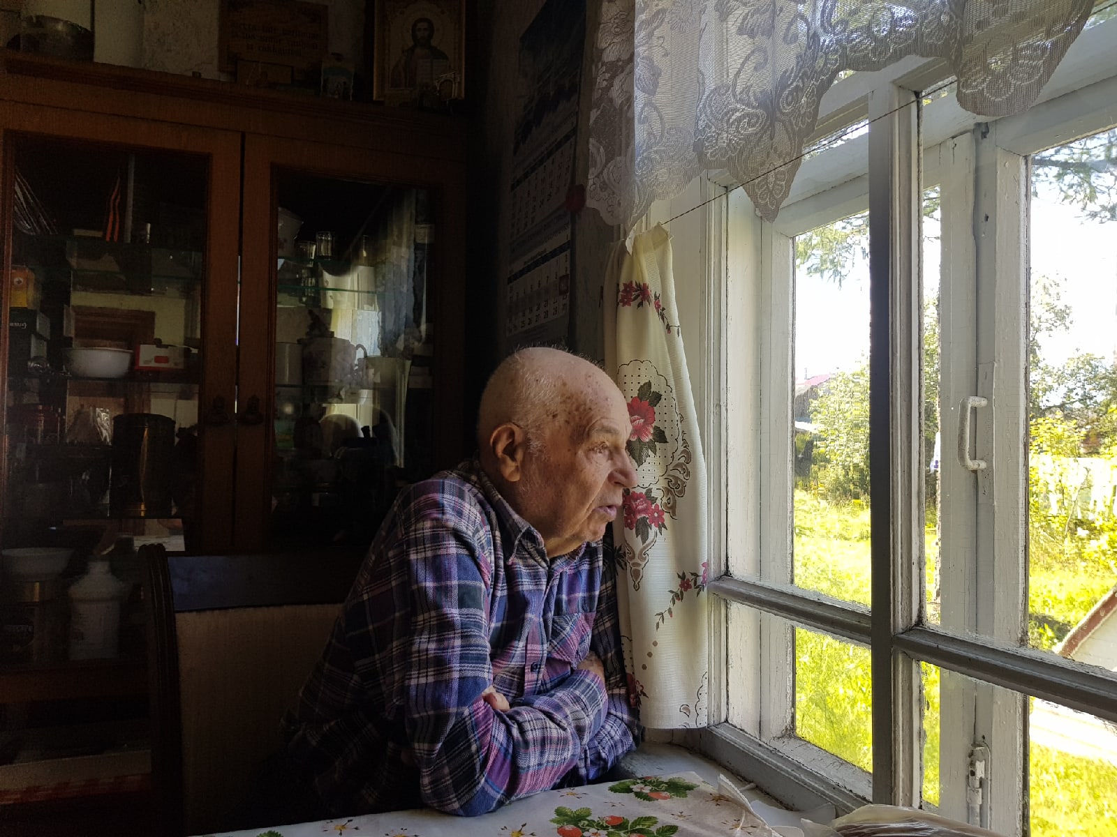 Парфенчиков отправил пожилых жителей Карелии на самоизоляцию