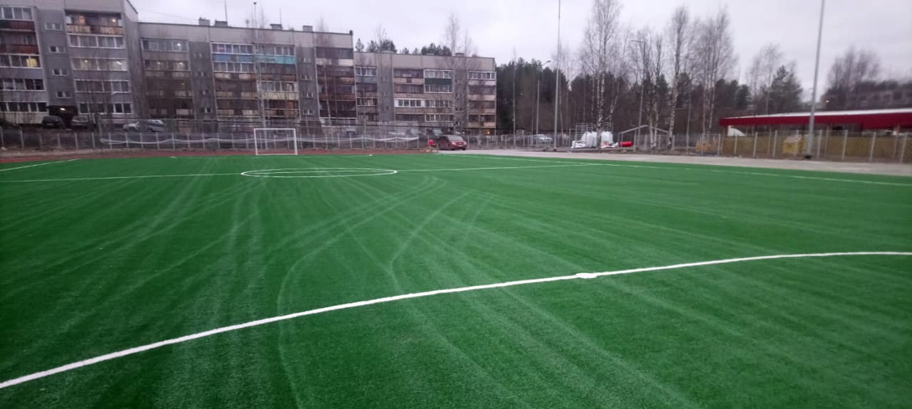 Новый стадион появился в городе горняков Карелии