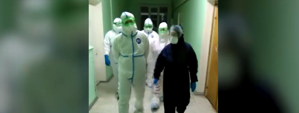 Парфенчиков посетил "красную зону" с больными COVID-19 в районе Карелии (ВИДЕО)