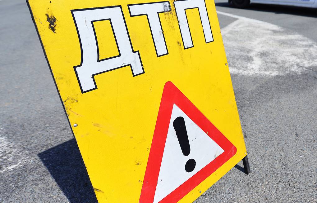 Пешеход попал под автомобиль в Петрозаводске, водитель пожаловался на солнце
