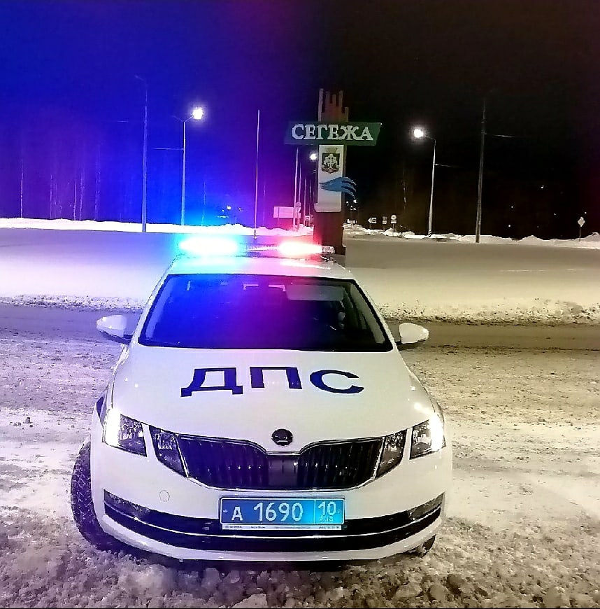 Полицейские устроили погоню за водителем на севере Карелии 