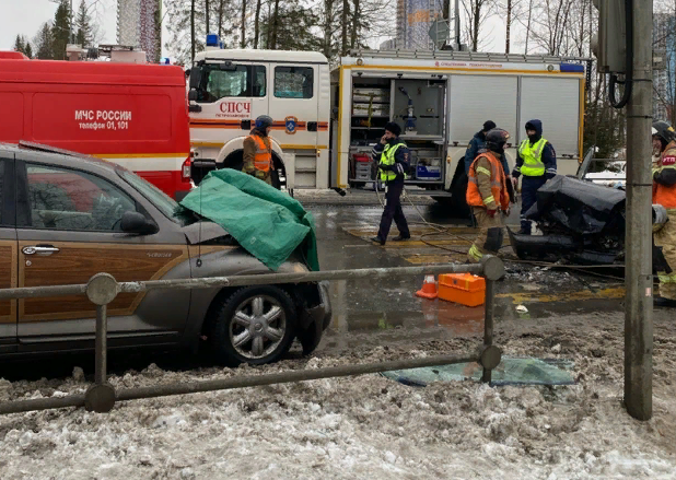 Водитель автомобиля погиб после лобового ДТП в Петрозаводске (ВИДЕО)