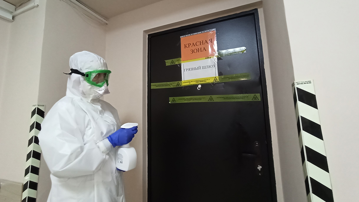 Более 360 случаев коронавируса выявлено за сутки в Карелии, два человека умерли 