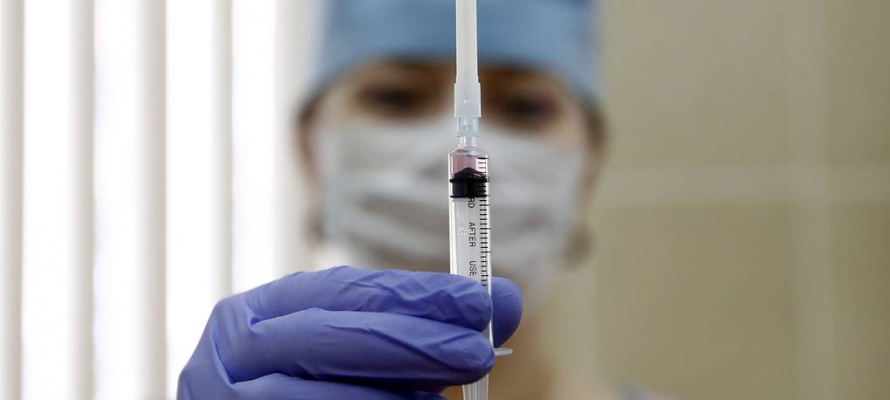 В Карелию поступило еще 600 доз вакцины "Спутник V" против коронавируса