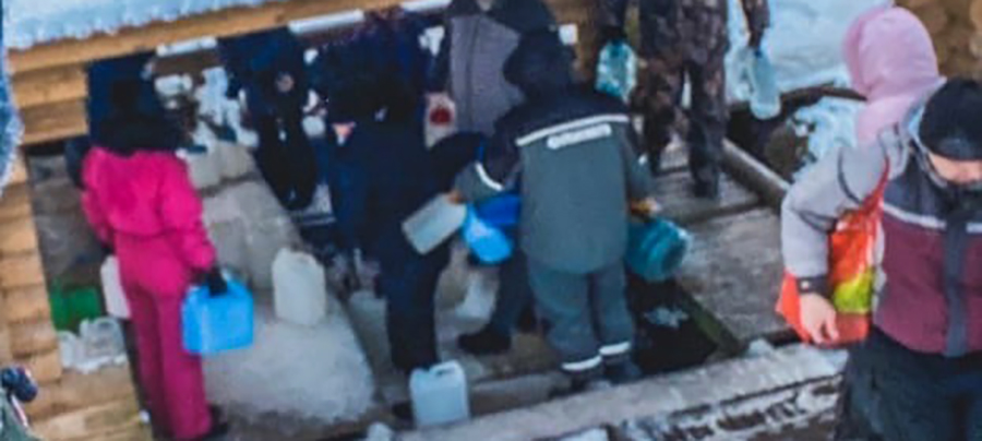 В Карелии житель Питкяранты, где из-за морозов произошла авария на водопроводе, умер на роднике (ФОТО)