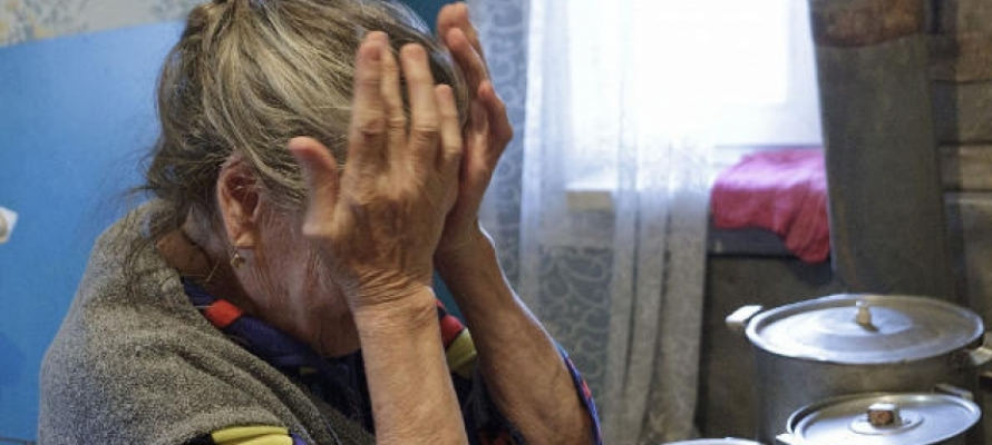 Бабушка плачет": воды в многоквартирном доме Петрозаводска нет уже 4 дня  (ВИДЕО) | СТОЛИЦА на Онего