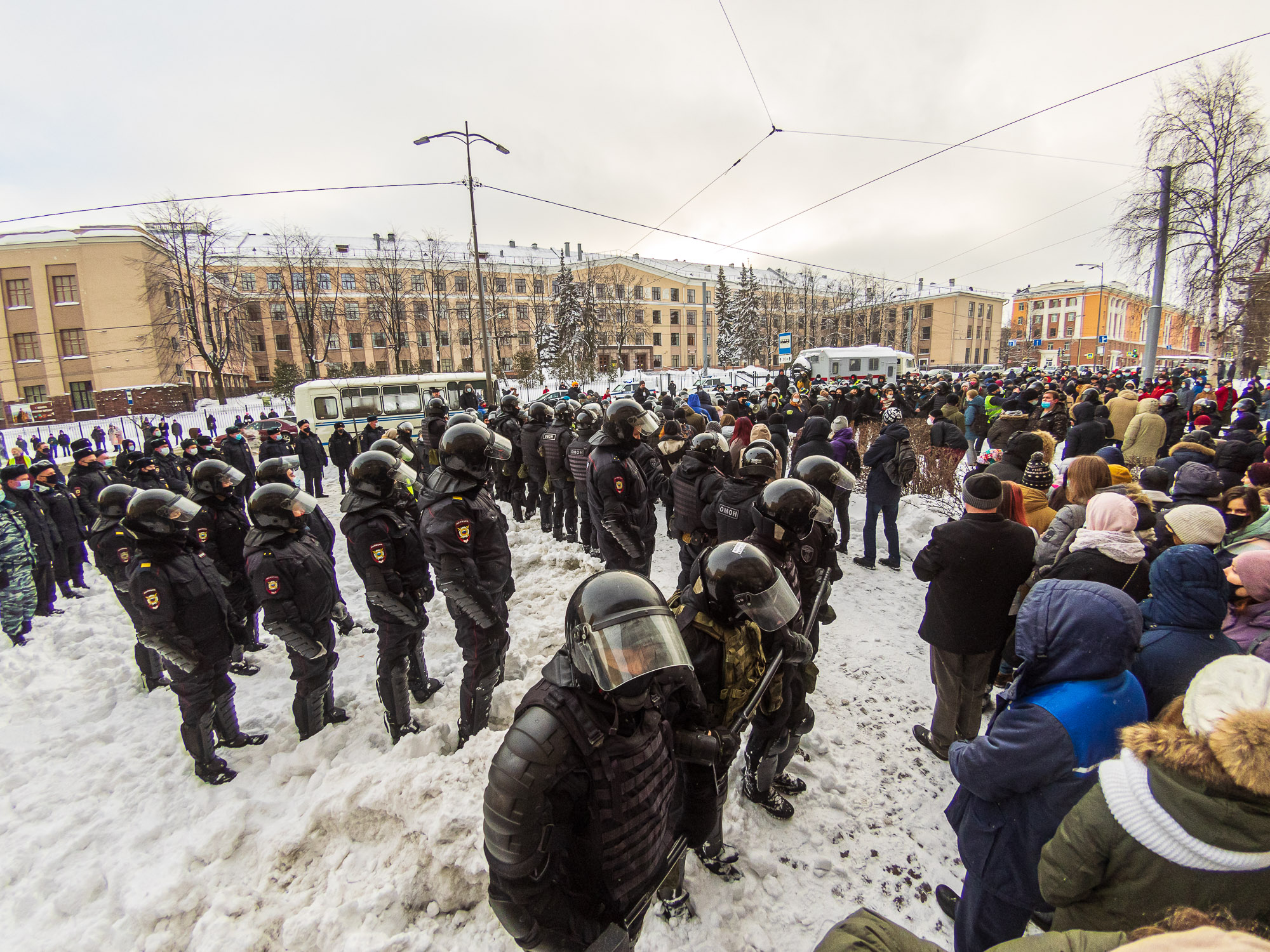 Как в Петрозаводске прошла несанкционированная акция в поддержку Навального (ФОТОРЕПОРТАЖ)