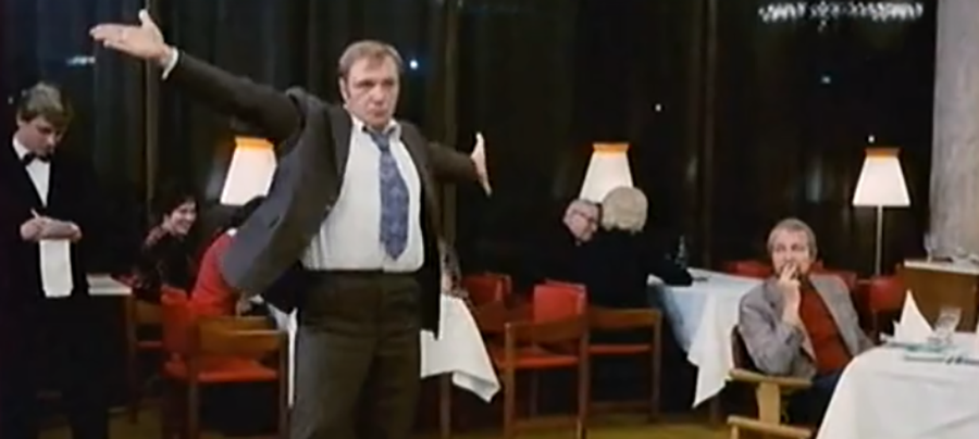 В Финляндии запретили петь и танцевать в ресторанах