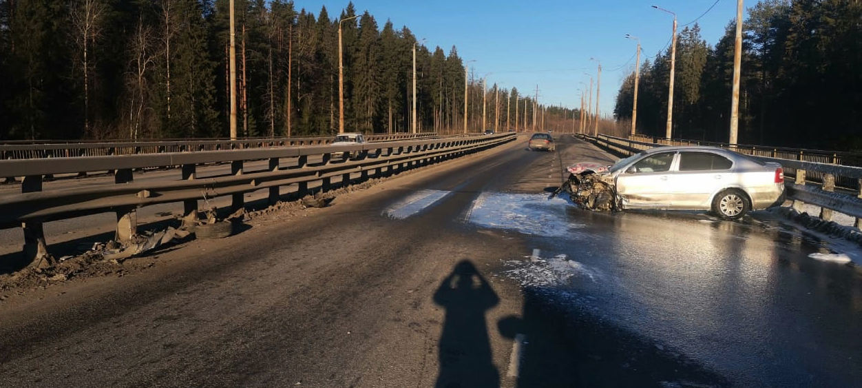 В ГИБДД Петрозаводска рассказали подробности утреннего ДТП на мосту (ФОТО)