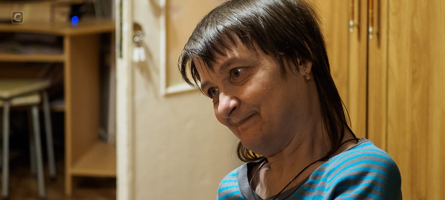 В Петрозаводске женщина-инвалид осталась без сиделки, которую арестовали за поддержку несанкционированной акции Навального