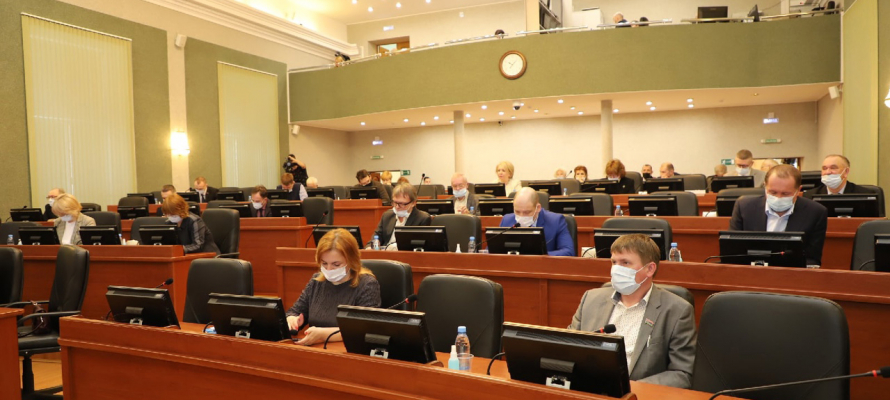 Депутаты парламента Карелии задекларировали доходы – почти все они миллионеры