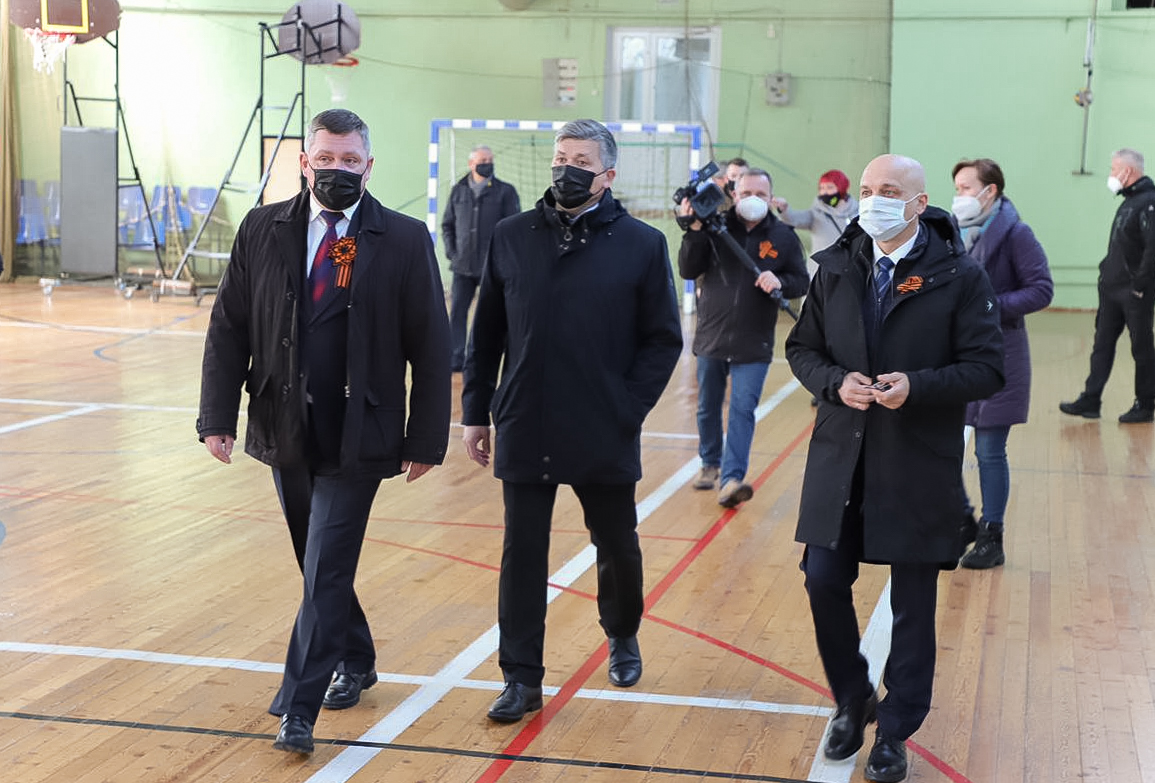 Элиссан Шандалович обсудит с правительством Карелии выделение средств на ремонт спорткомплекса в Костомукше