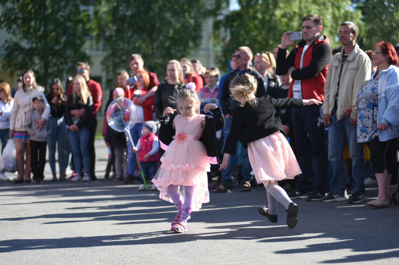 Организаторы Дня России в Петрозаводске решили, что все захотят танцевать