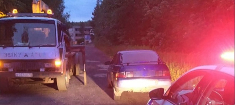 Подросток в Карелии сел за руль в 17 лет и получил штраф