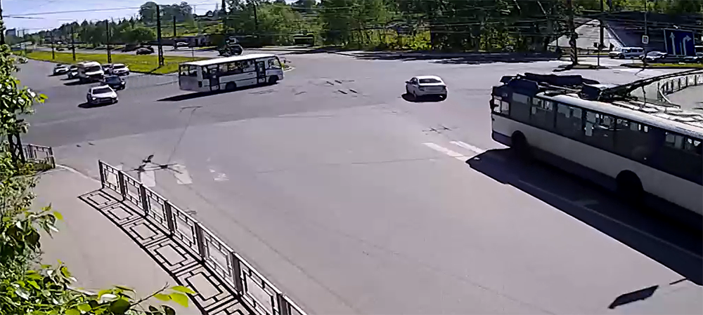 Оштрафован водитель маршрутки, едва не устроивший аварию в Петрозаводске