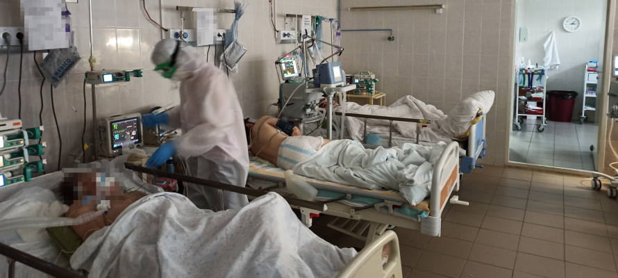 Житель Петрозаводска пожаловался на тревожный сон из-за шума станции, которая подает кислород больным ковид-центра  