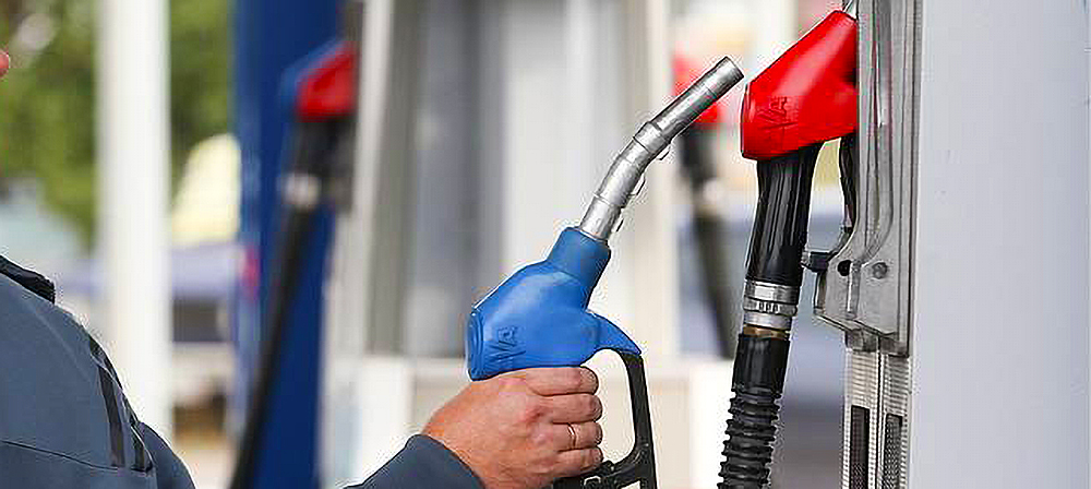 Цены на бензин и дизтопливо в Петрозаводске пошли на спад впервые с начала года