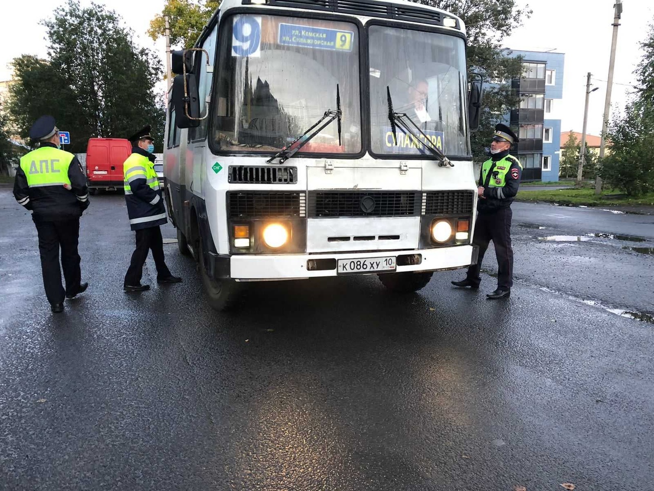 Массовая проверка автобусов в Петрозаводске выявила лишь одно нарушение норм безопасности