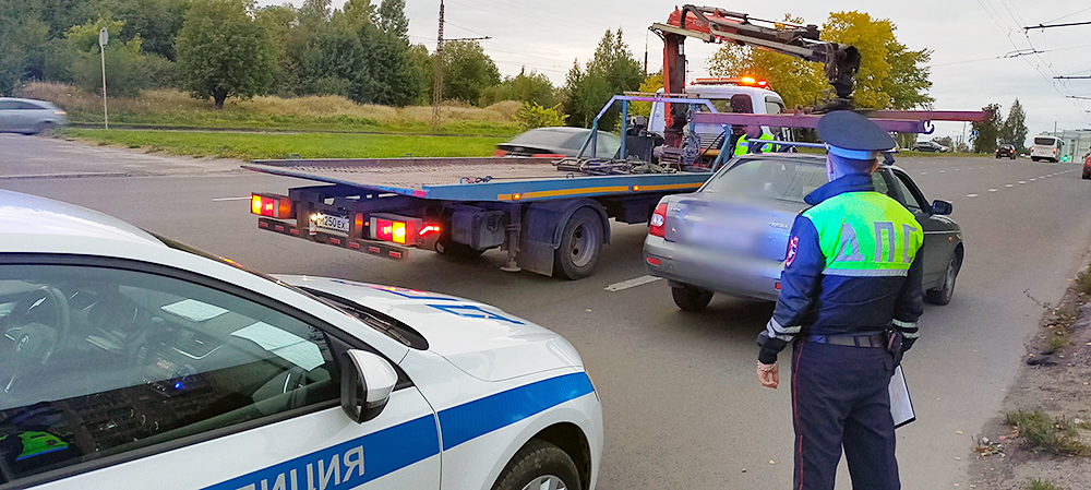 Более 10 водителей без прав за выходные остановили автоинспекторы в Петрозаводске