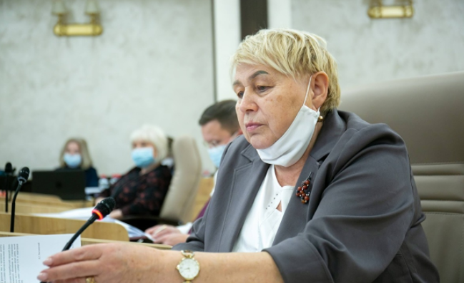 В России 73-летняя депутат возглавила комиссию по молодежи