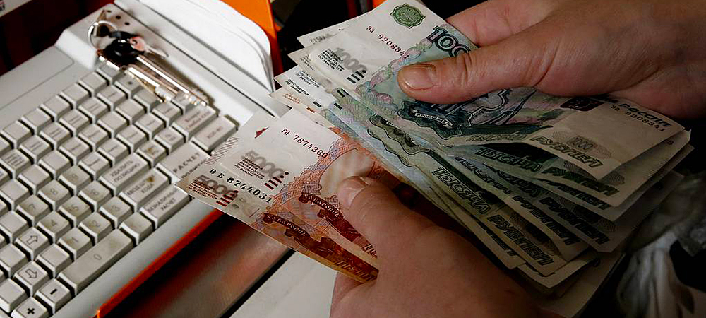 Долги по зарплате в ряде отраслей экономики Карелии растут второй месяц подряд