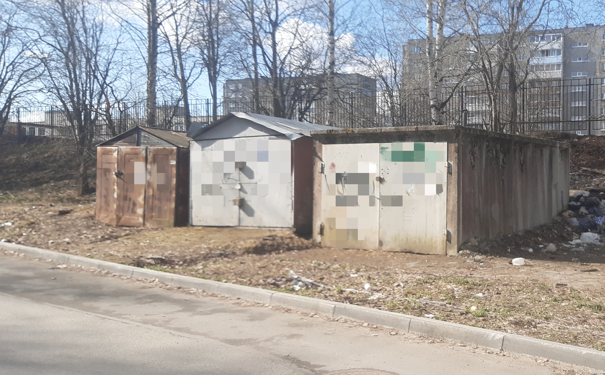 Власти Петрозаводска требуют снести незаконные гаражи на Древлянке и Ключевой