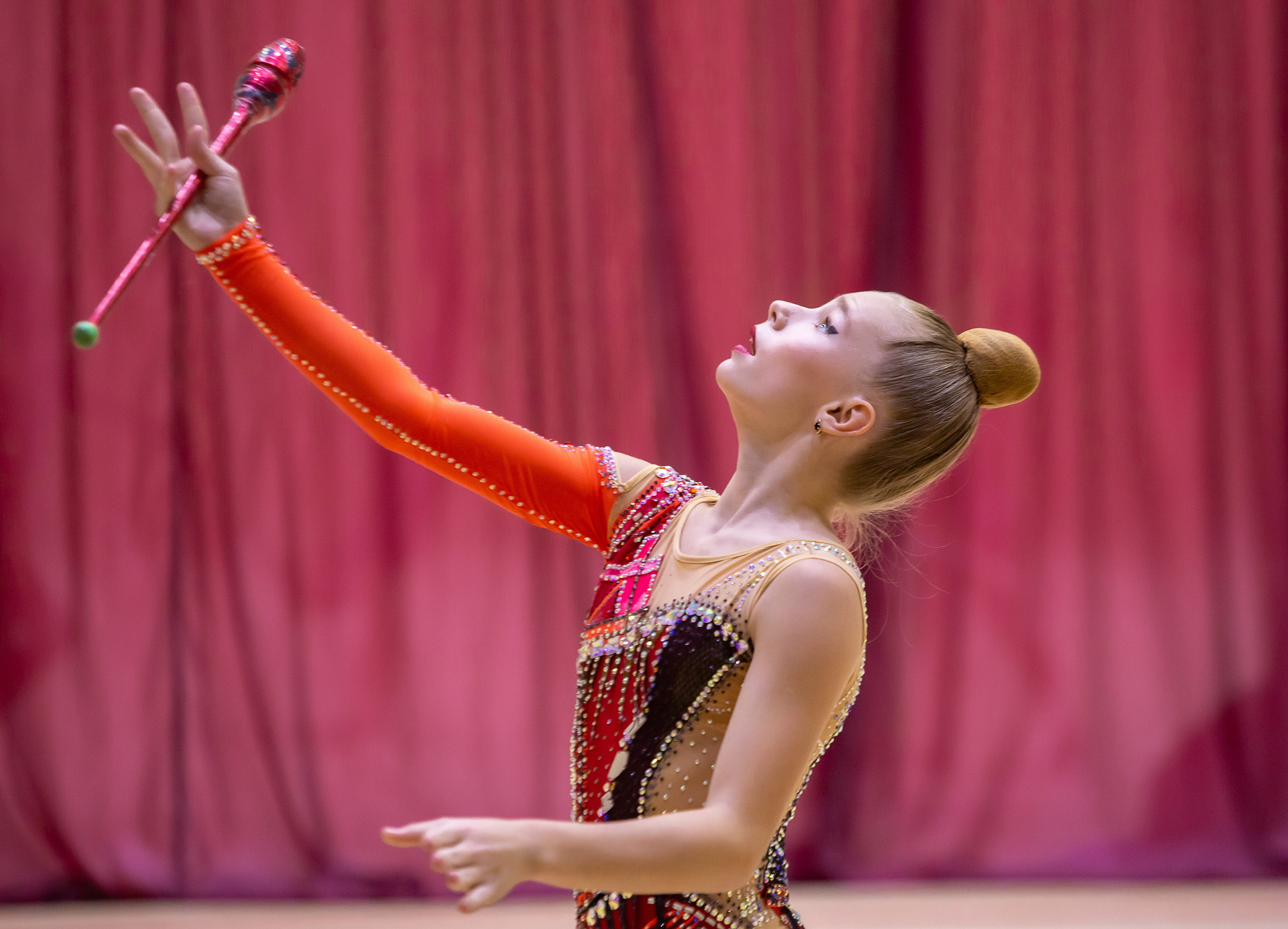 Незабываемые выступления подарили зрителям юные гимнастки в Петрозаводске (ФОТО)