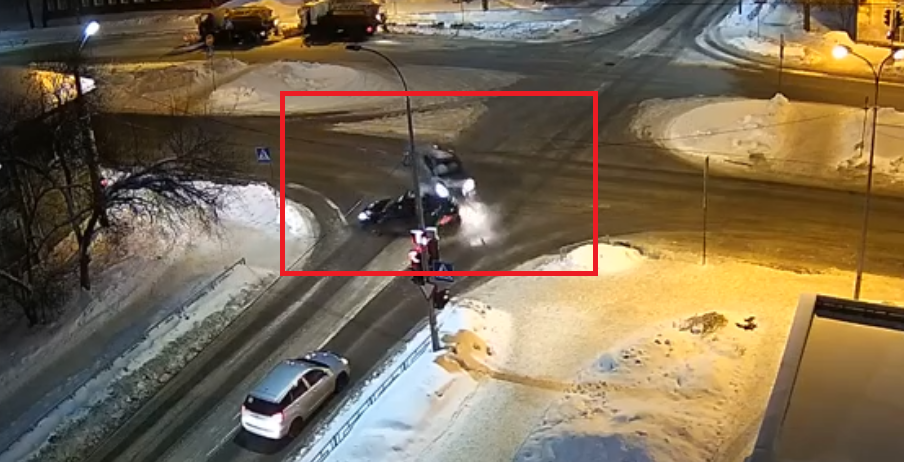 Групповое ДТП произошло на перекрестке в Петрозаводске (ВИДЕО)