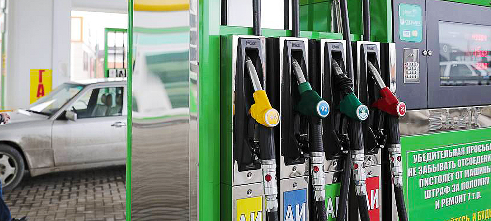 Средняя цена на бензин в Карелии превысила 50 рублей