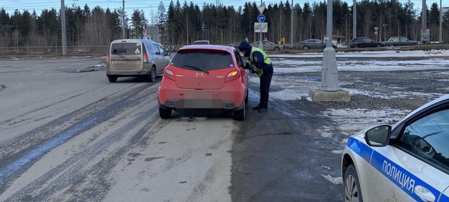 Госавтоинспекция Петрозаводска рассказала, как водители подвергают опасности детей