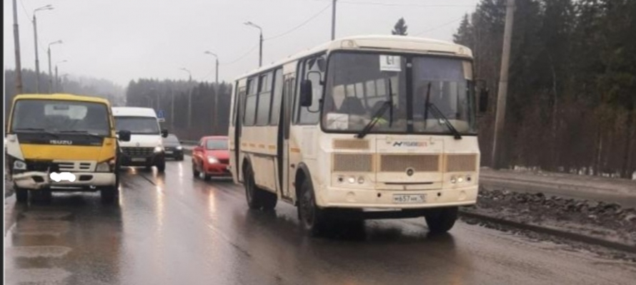 Госавтоинспекция сообщила новые подробности аварии в Петрозаводске, где пострадали два пенсионера