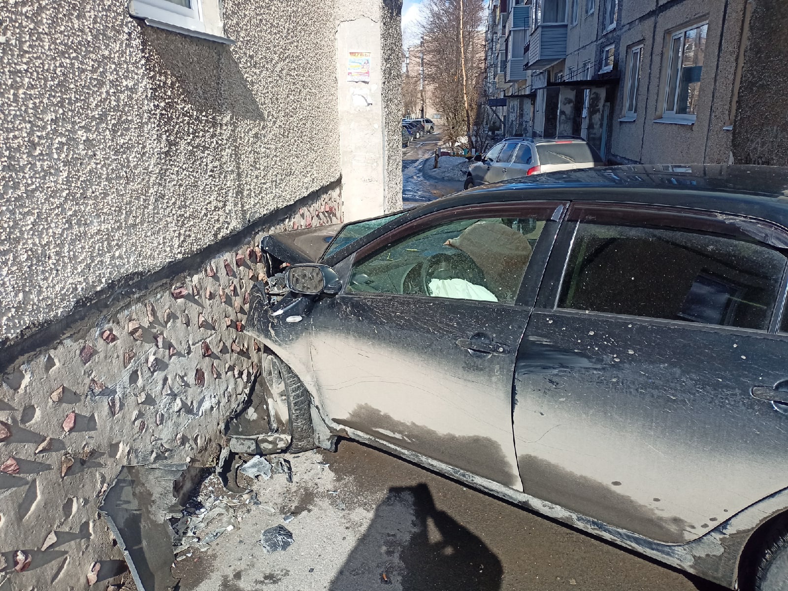 Госавтоинспекция сообщила подробности ДТП с протаранившим дом водителем в Петрозаводске